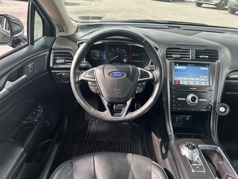 Used 2017 Ford Fusion Energi Titanium FWD image 14