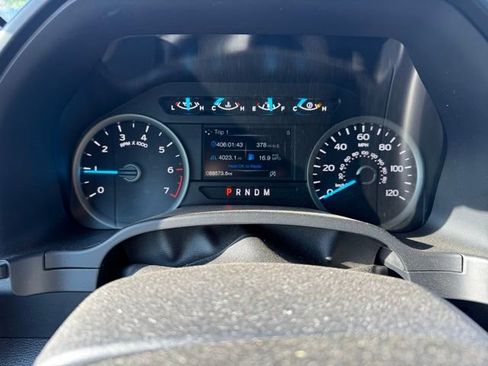 Used 2019 Ford F150 XLT w/ Equipment Group 302A Luxury AWD/4WD image 18