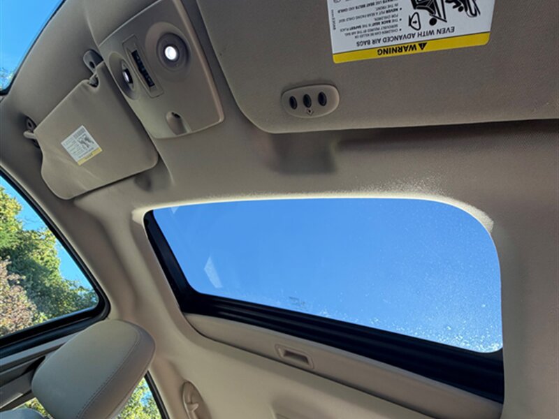 Used 2012 Chrysler 200 Touring w/ Cold Weather Group FWD image 16