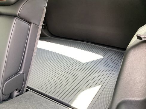 New 2026 Chevrolet Equinox RS w/ Safety and Technology Package FWD image 19