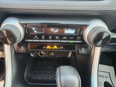 Used 2024 Toyota RAV4 LE image 16