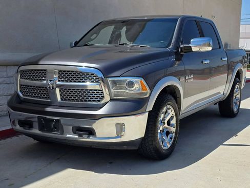 Used 2016 RAM 1500 Laramie w/ Convenience Group AWD/4WD image 8