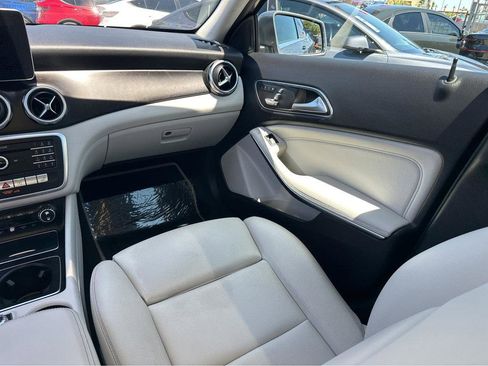 Used 2019 Mercedes-Benz GLA 250 image 18