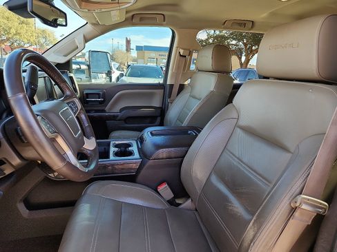 Used 2015 GMC Sierra 2500 Denali w/ Duramax Plus Package image 12