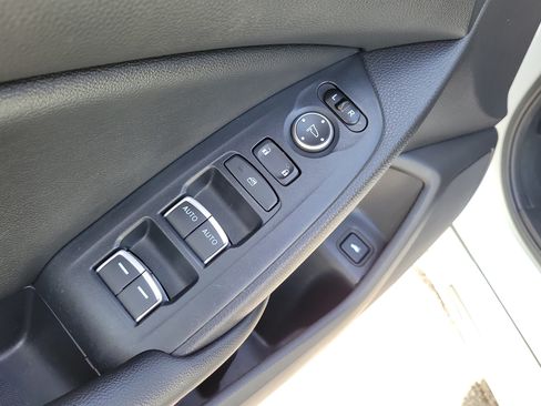 Used 2019 Honda Accord EX image 17