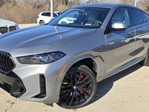 New 2026 BMW X6 xDrive40i image 1