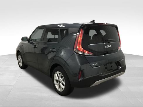 Used 2024 Kia Soul LX w/ LX Technology Package image 13