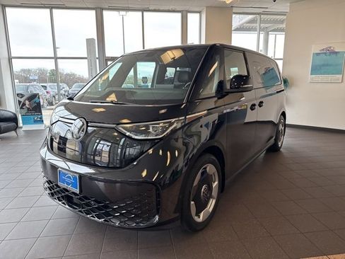 New 2025 Volkswagen ID. Buzz Pro S image 3
