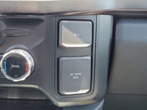 New 2026 Ford F250 Lariat w/ Black Appearance Package AWD/4WD image 28