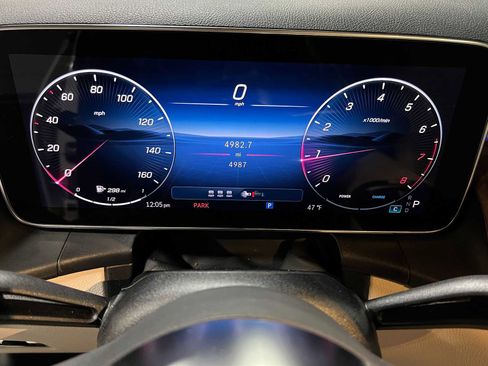 Certified 2025 Mercedes-Benz GLC 300 4MATIC image 29