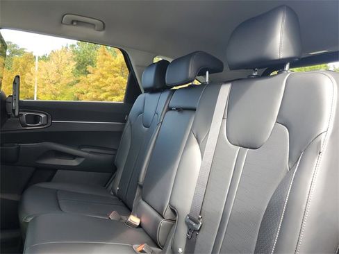 New 2026 Kia Sorento S image 10