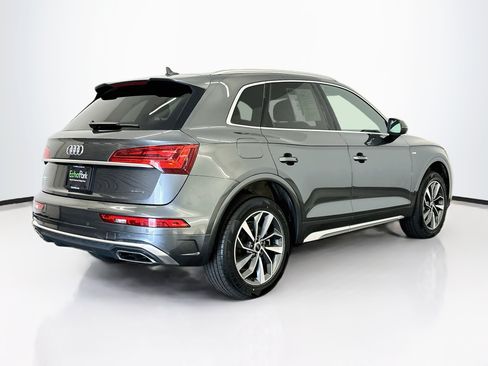 Used 2024 Audi Q5 2.0T Premium w/ Convenience Package AWD/4WD image 9