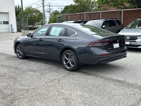 Certified 2023 Honda Accord EX image 21