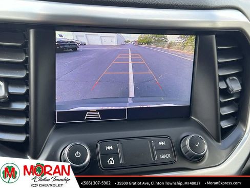 Certified 2023 GMC Acadia SLE w/ Driver Convenience Package image 20