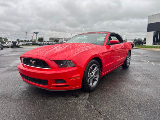 Used 2014 Ford Mustang Premium RWD image 3
