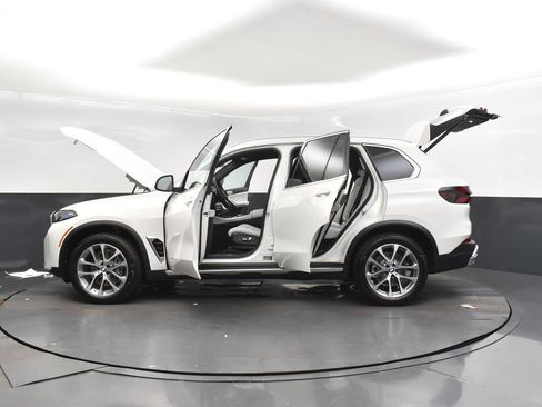 Used 2026 BMW X5 sDrive40i w/ Parking Assistance Package RWD image 44
