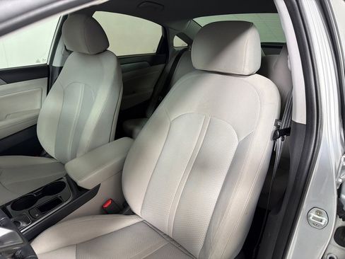 Used 2018 Hyundai Sonata SEL w/ Cargo Package image 12