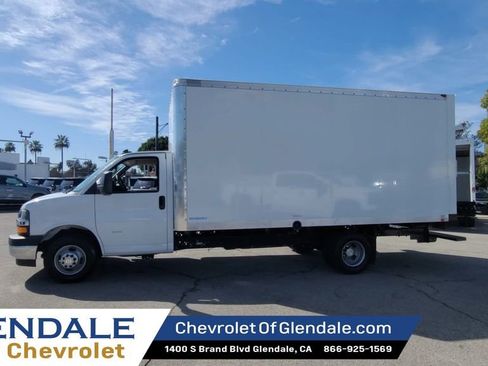 New 2025 Chevrolet Express 3500 w/ Power Convenience Package image 4