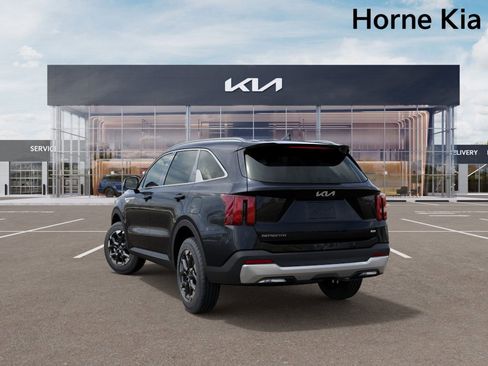 New 2025 Kia Sorento S image 4