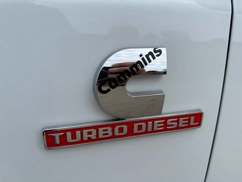 Used 2024 RAM 2500 Big Horn w/ Off Road Package image 10