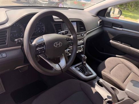 Used 2020 Hyundai Elantra SEL w/ Cargo Package (C1) FWD image 16