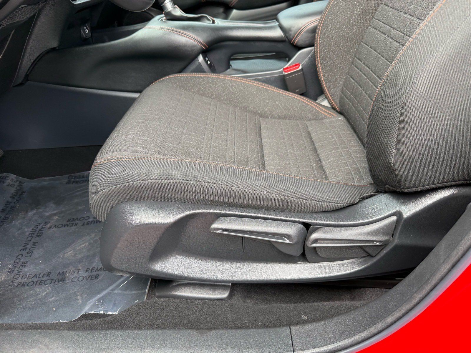 Certified 2025 Honda HR-V Sport image 15