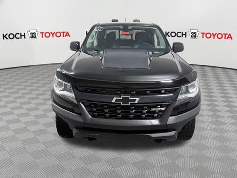 Used 2019 Chevrolet Colorado ZR2 w/ ZR2 Midnight Special Edition AWD/4WD image 2