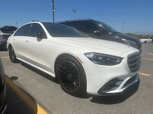 Used 2023 Mercedes-Benz S 500 4MATIC image 2