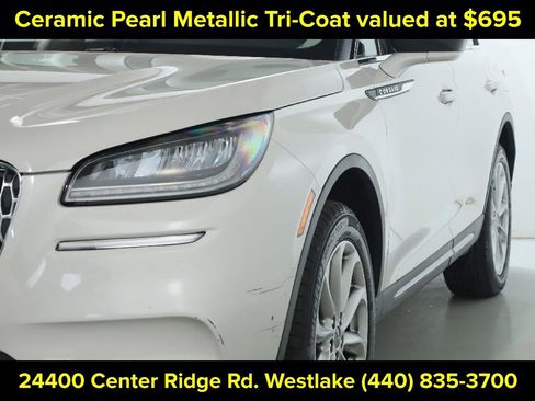 Certified 2022 Lincoln Corsair AWD w/ Premium Package image 5