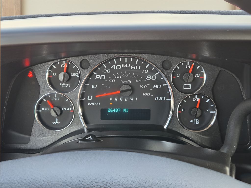 Used 2022 Chevrolet Express 2500 w/ Driver Convenience Package RWD image 14