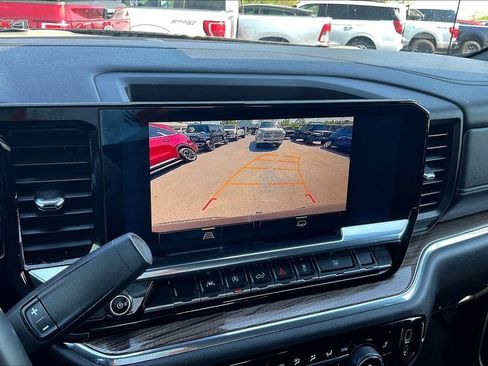 Used 2023 Chevrolet Silverado 1500 LT AWD/4WD image 17