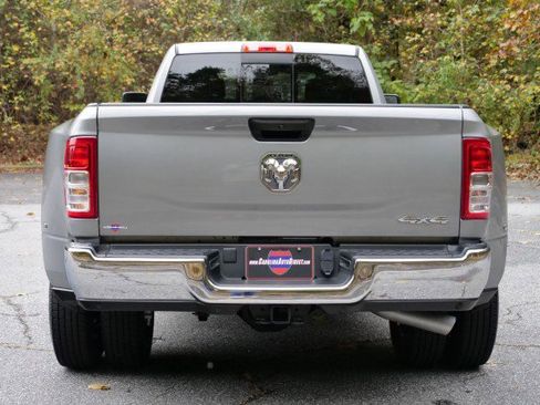 Used 2023 RAM 3500 Tradesman image 22