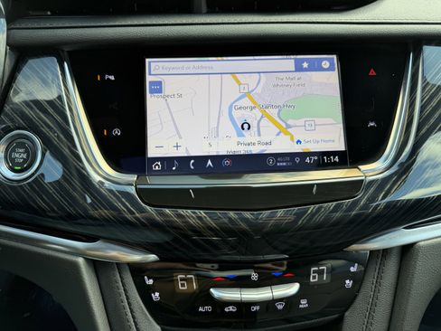 Used 2024 Cadillac XT6 Premium Luxury AWD/4WD image 3