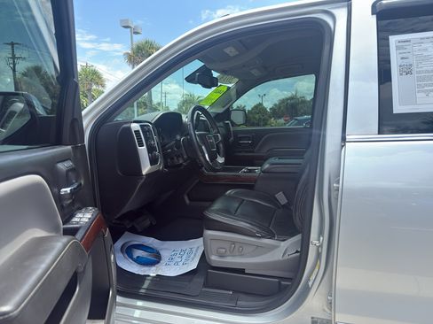Used 2018 GMC Sierra 1500 SLT AWD/4WD image 13