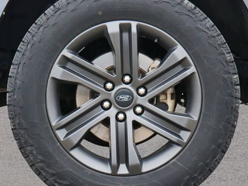 Used 2022 Ford F150 XLT w/ Equipment Group 302A High image 17