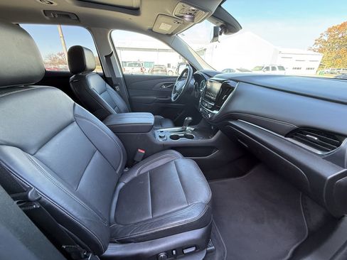 Used 2018 Chevrolet Traverse Premier image 12
