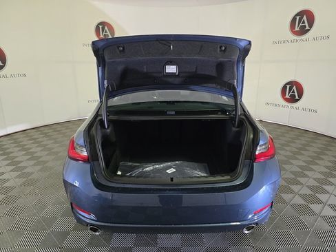 Used 2025 BMW 330i xDrive Sedan w/ M Sport Package image 8