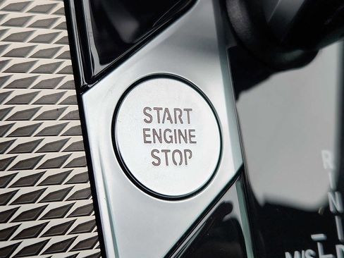 Certified 2023 BMW X6 xDrive40i w/ M Sport Package image 23