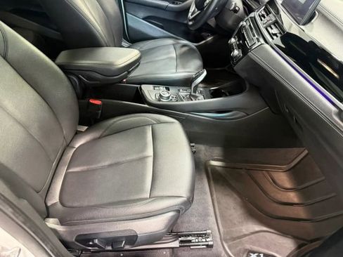 Used 2021 BMW X1 xDrive28i w/ Premium Package image 27