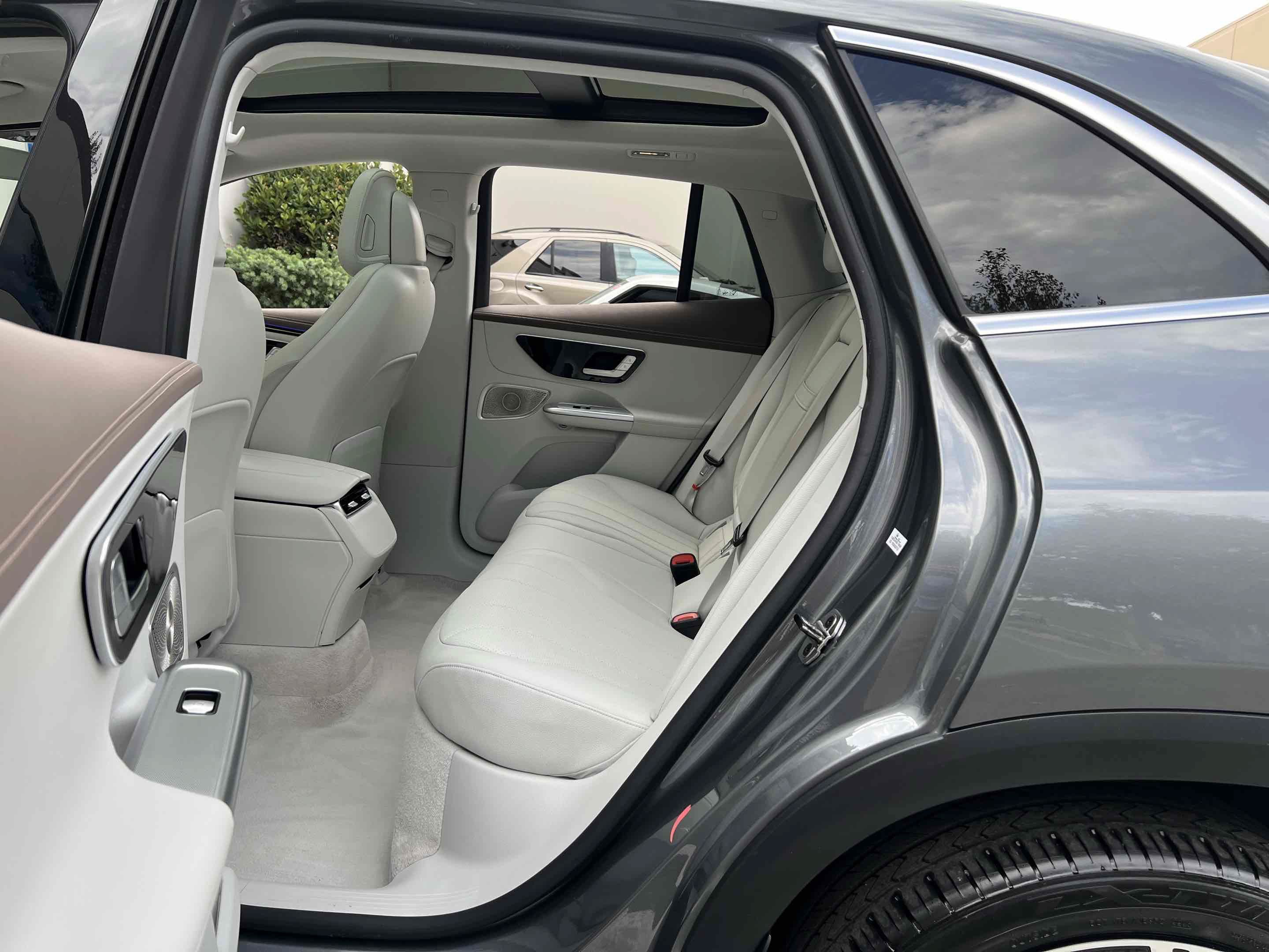 Used 2023 Mercedes-Benz EQE 350+ SUV w/ Exclusive Trim Package image 44