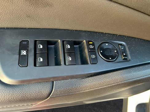 Used 2026 Kia Sportage EX FWD image 13