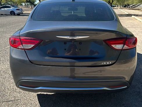 Used 2015 Chrysler 200 Limited w/ Convenience Group image 8