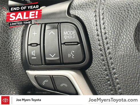 Used 2017 Toyota Highlander LE image 10