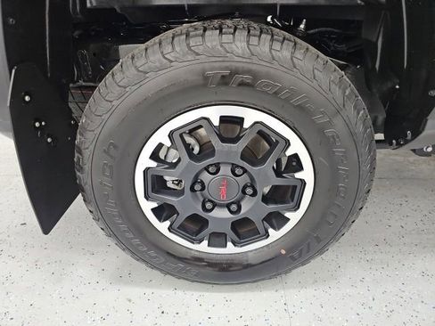 Used 2024 Toyota Tacoma TRD Off-Road w/ TRD Off Road Upgrade Package AWD/4WD image 8