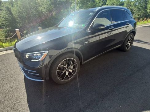Used 2022 Mercedes-Benz GLC 43 AMG 4MATIC image 2