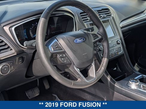 Used 2019 Ford Fusion SE w/ Equipment Group 151A image 20