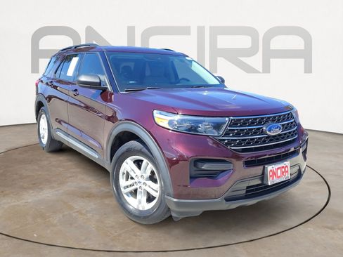 Used 2022 Ford Explorer XLT RWD image 4