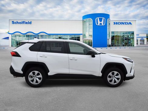 Used 2024 Toyota RAV4 LE AWD/4WD image 2