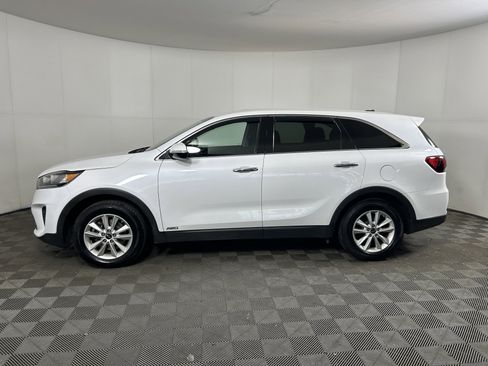 Used 2019 Kia Sorento AWD image 2