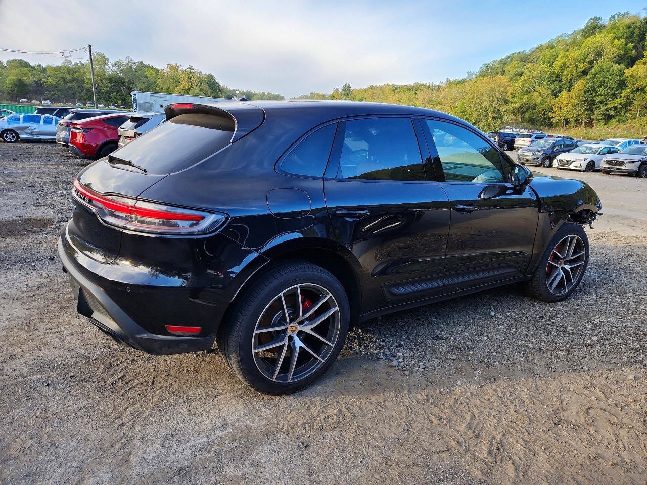 Used 2025 Porsche Macan S AWD/4WD image 5